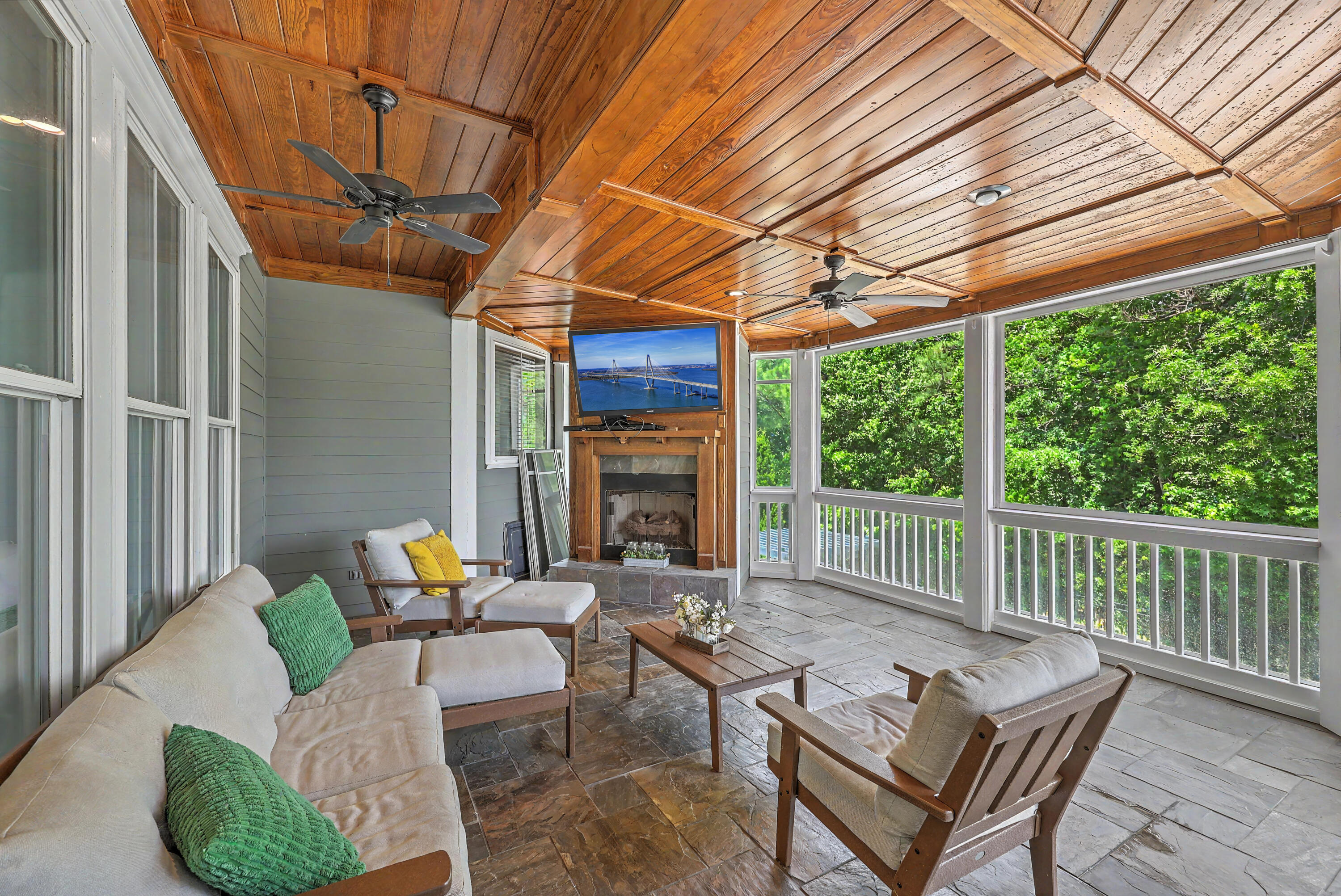 1040 Rivershore Road Charleston, SC 29492 - Photo 31 of 67 ZYN_8302_3_4_5_6_7_8