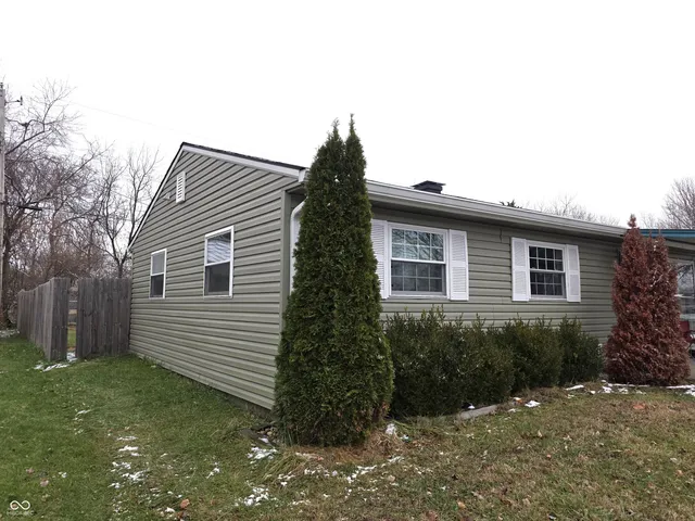 $169,900 | 718 Berkeley Drive, Shelbyville, IN 46176