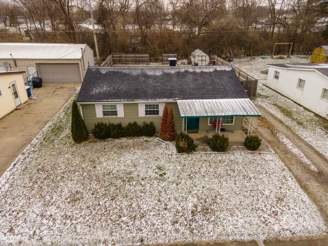 $169,900 | 718 Berkeley Drive, Shelbyville, IN 46176