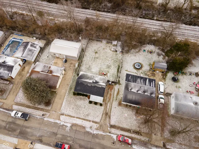 $169,900 | 718 Berkeley Drive, Shelbyville, IN 46176