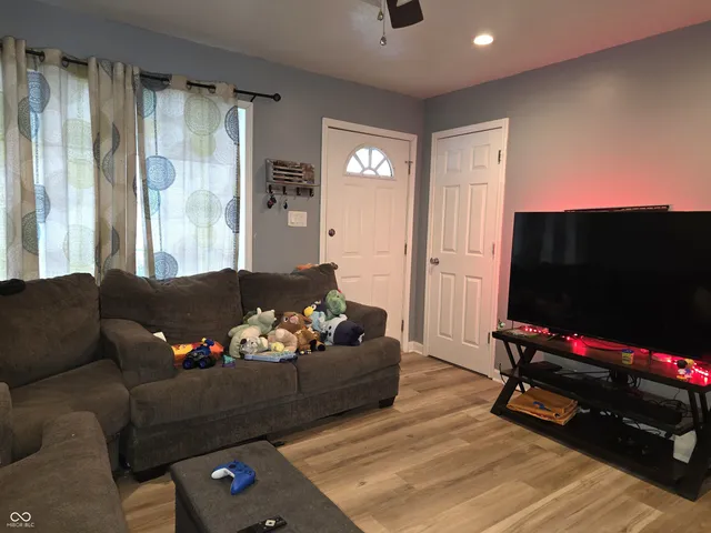 $169,900 | 718 Berkeley Drive, Shelbyville, IN 46176