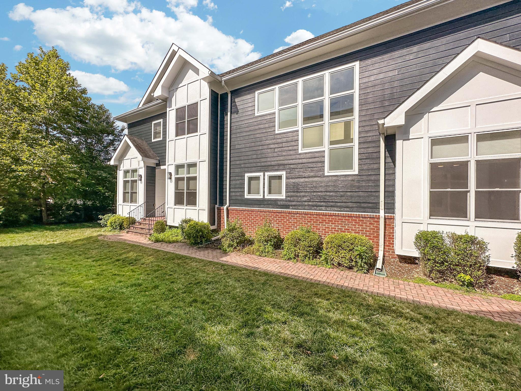 6607 Melrose Drive McLean, VA 22101 - Photo 2 of 50