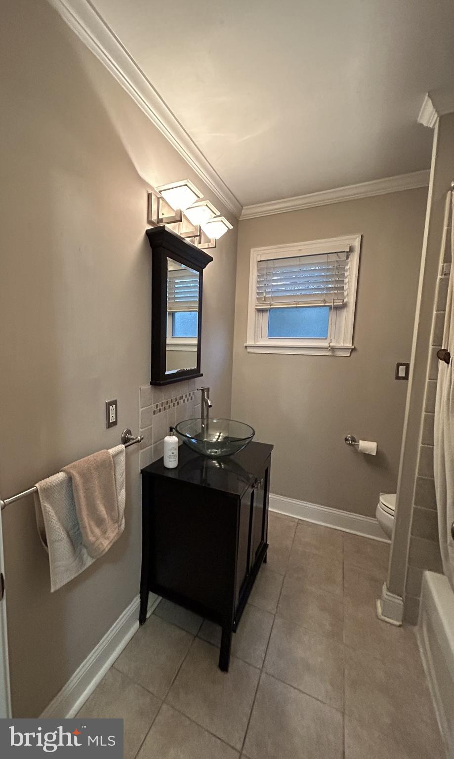 2388 Yardville Hamilton Square Road Hamilton, NJ 08690 - Photo 6 of 22 Gallery Image 6
