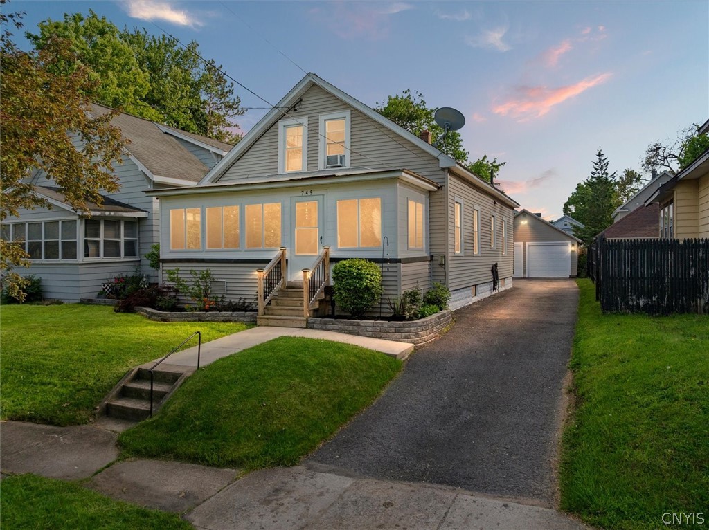 749 West Liberty Street Rome, NY 13440 - Photo 2 of 50