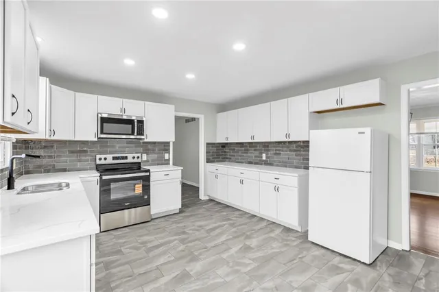 $305,000 | 8112 Raytown Road, Raytown, MO 64138