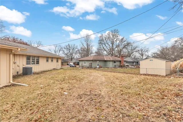 $305,000 | 8112 Raytown Road, Raytown, MO 64138