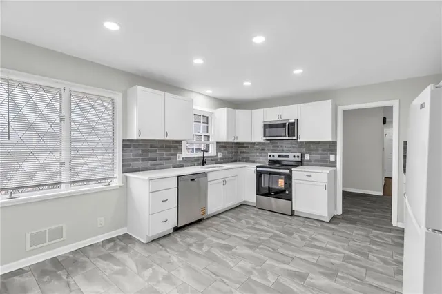 $305,000 | 8112 Raytown Road, Raytown, MO 64138