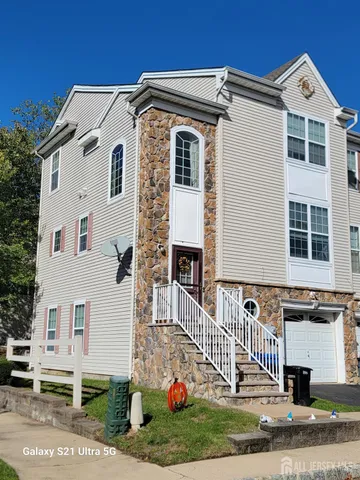 $525,000 | 15 Russell Court, Old Bridge, NJ 07747