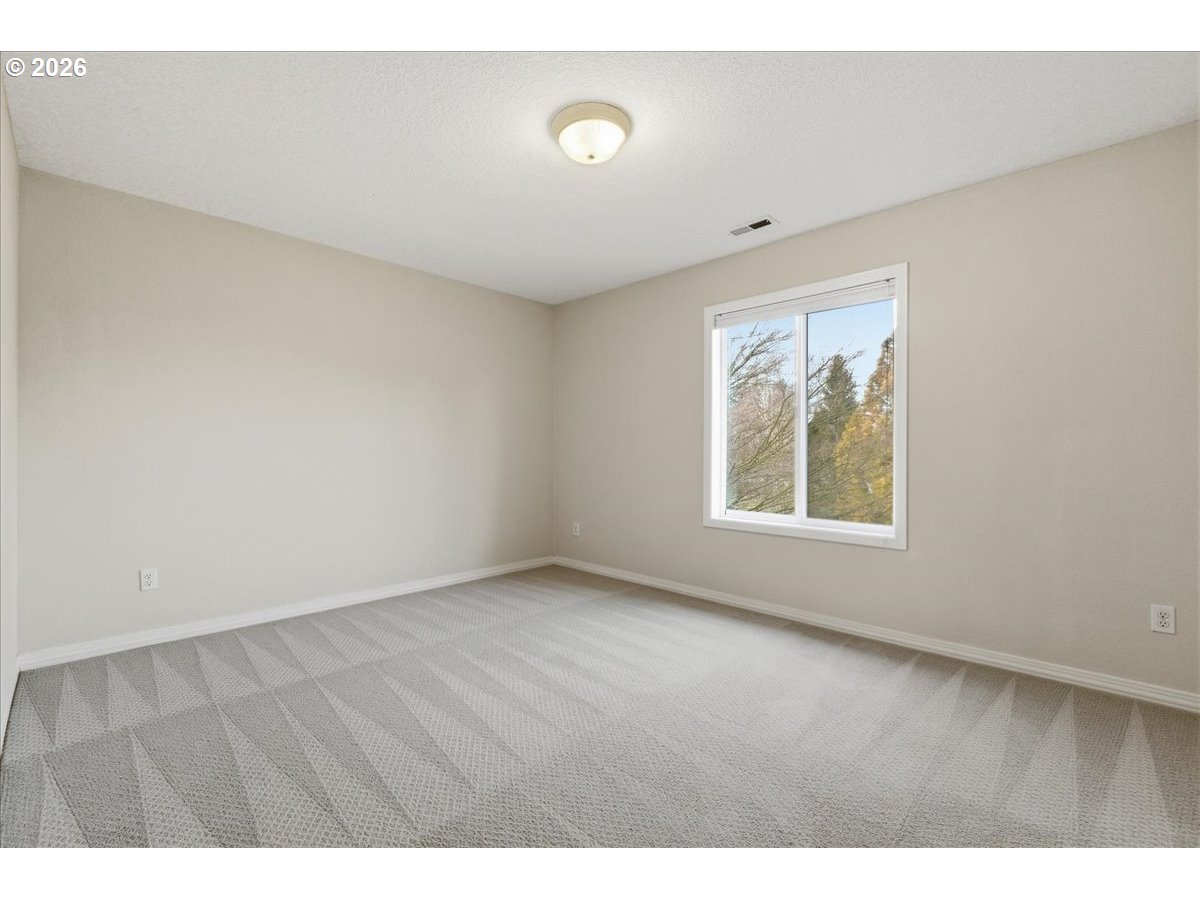 6810 Northeast 252nd Way Battle Ground, WA 98604 - Photo 26 of 42 Bathroom, Attached