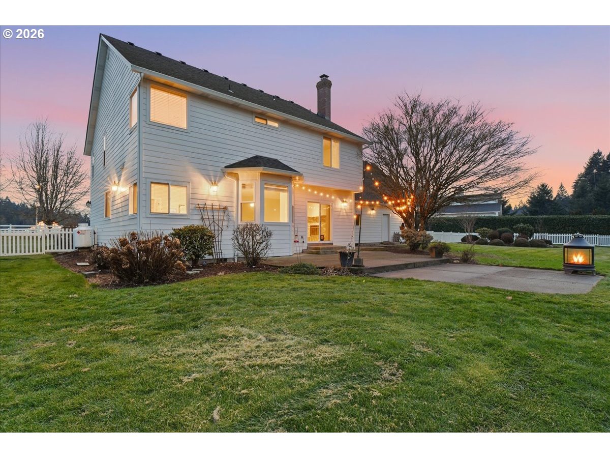 6810 Northeast 252nd Way Battle Ground, WA 98604 - Photo 35 of 42 Patio