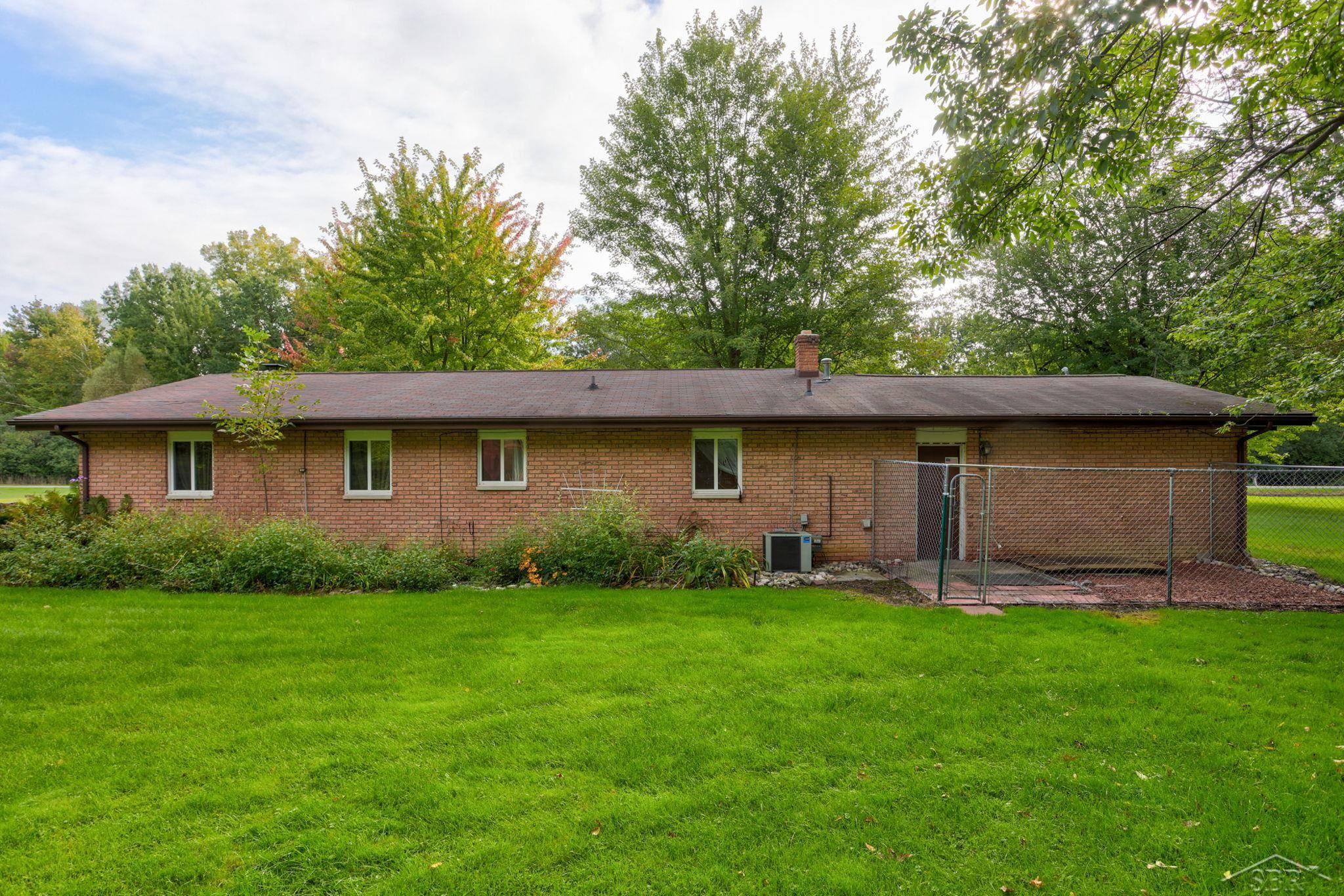 7830 Moorish Road Bridgeport, MI 48722 - Photo 30 of 45 50122666-29.JPG