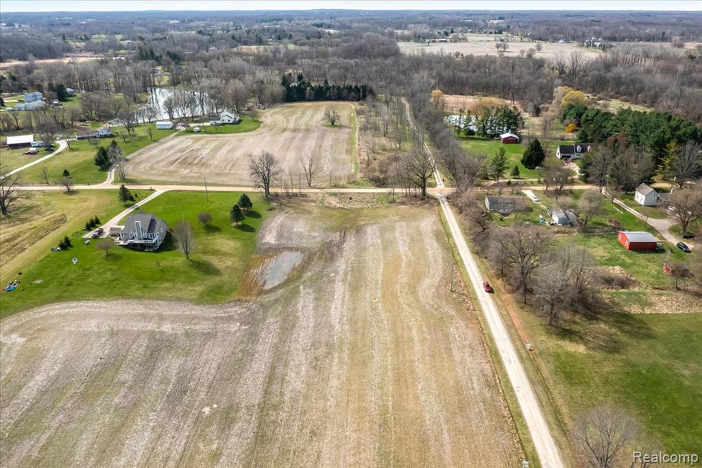 N Schrepfer Road Howell, MI 48855 - Photo 9 of 10
