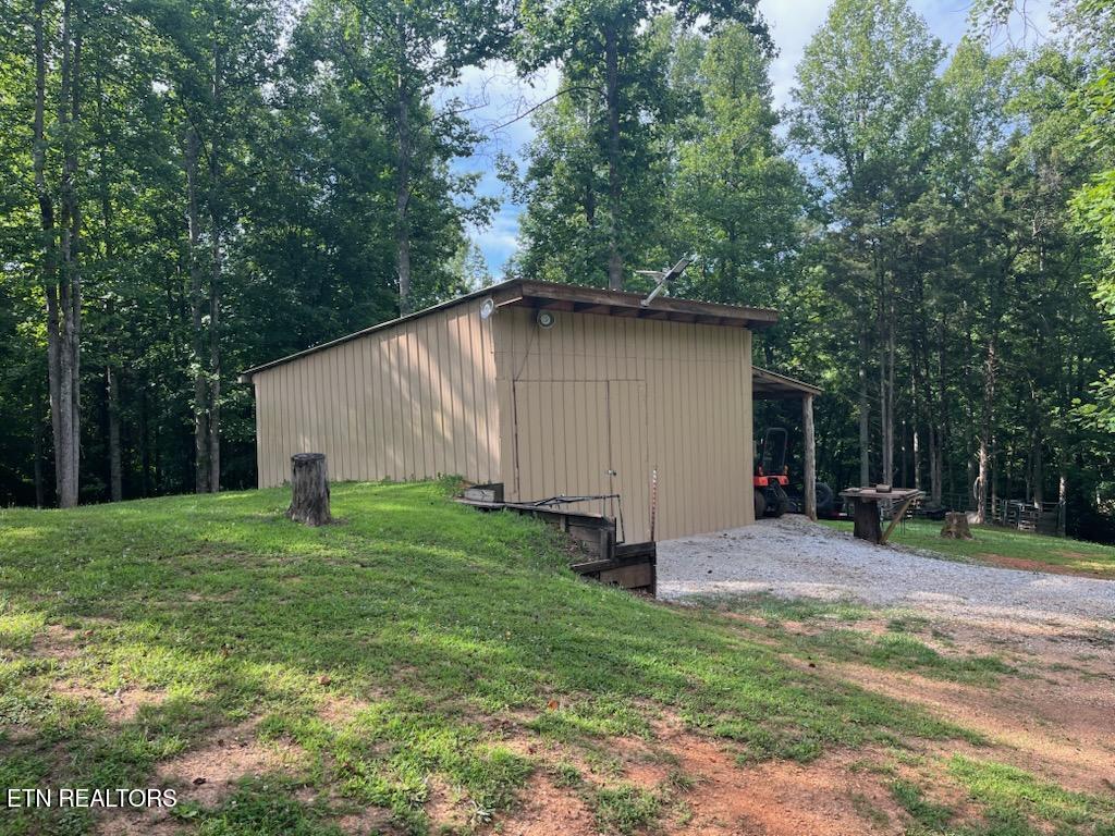 525 Braden Chapel Road Speedwell, TN 37870 - Photo 8 of 21 IMG956500