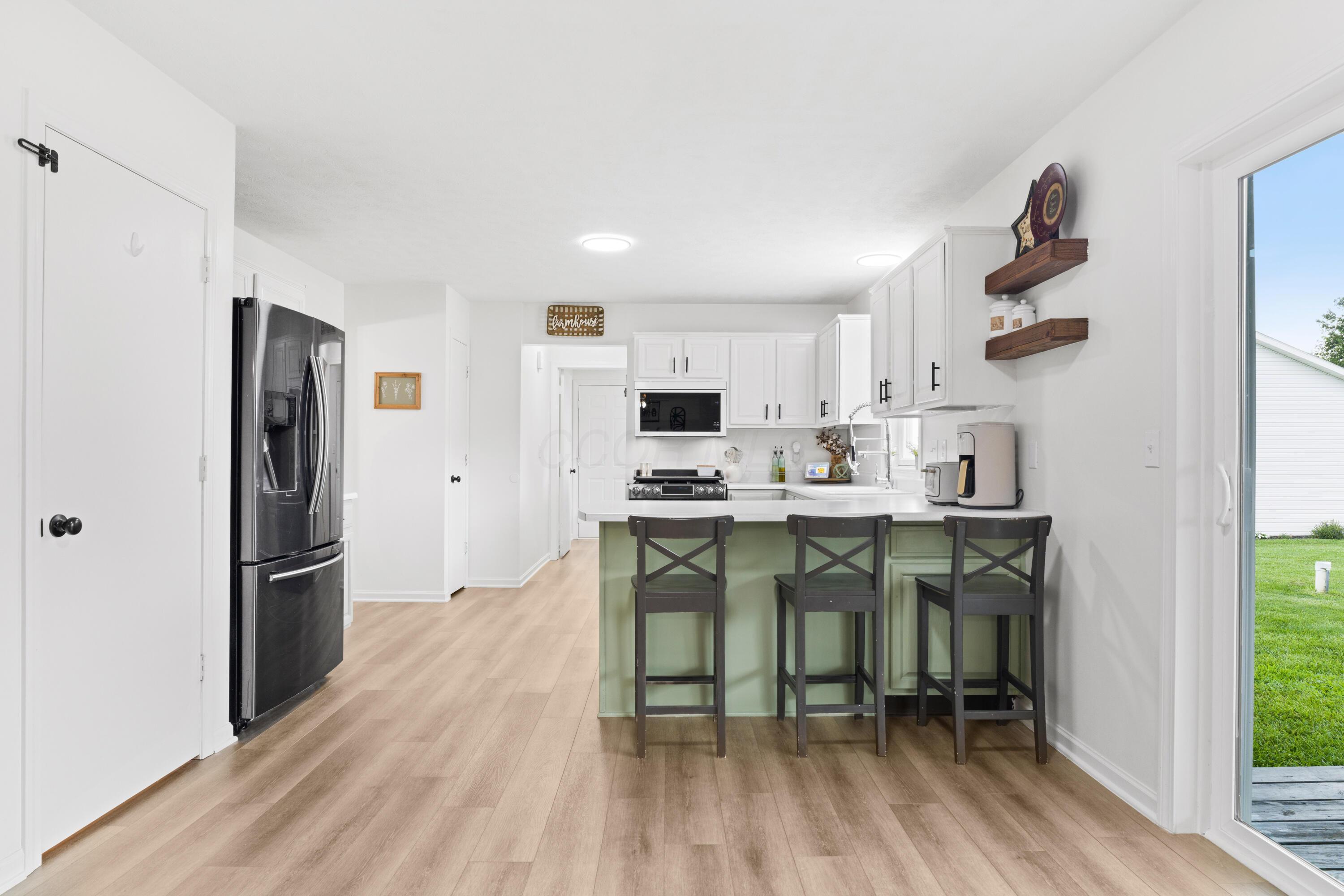 1172 Cambrian Road Cable, OH 43009 - Photo 24 of 80 Kitchen