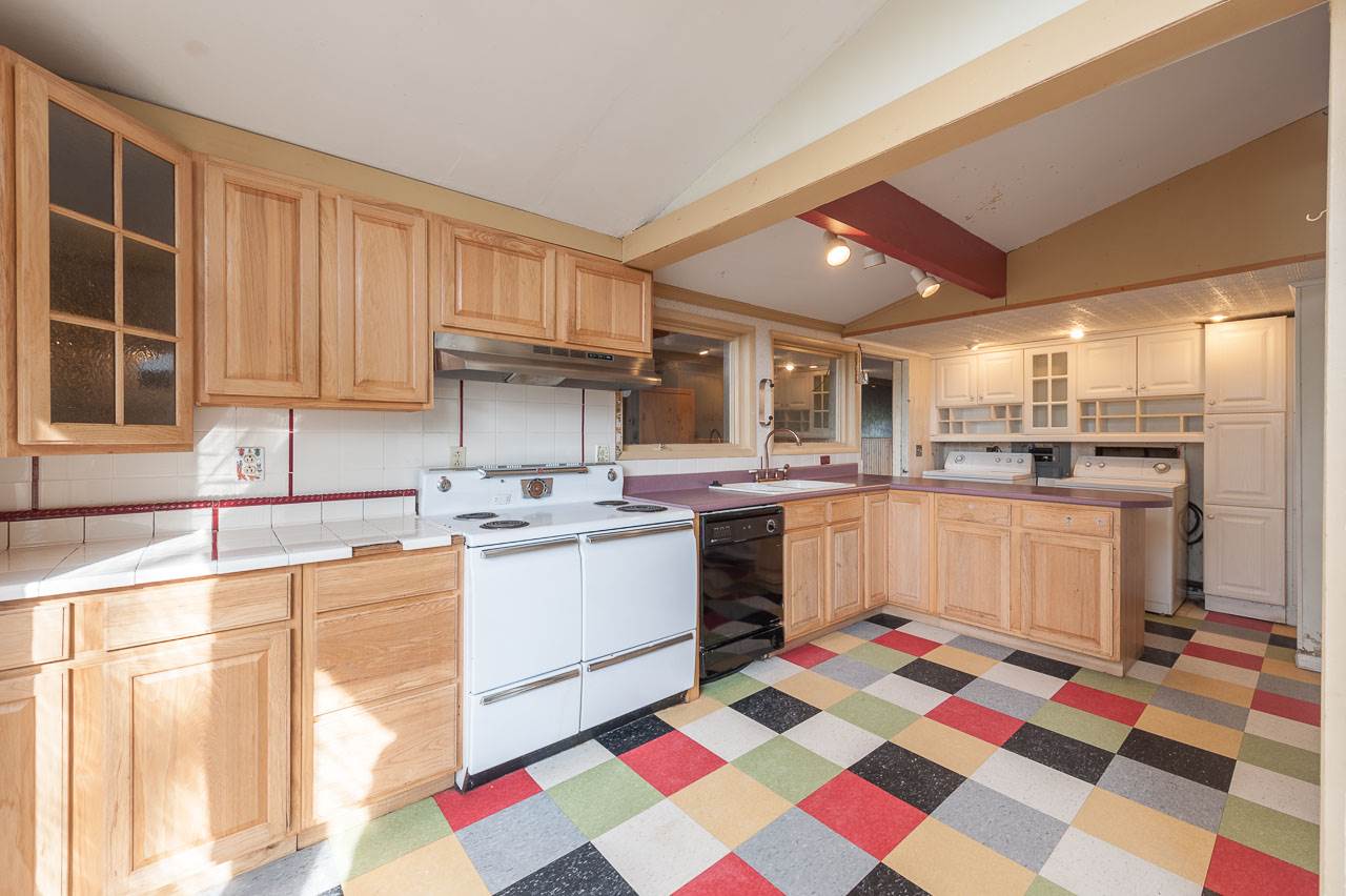 115 East Ridgeview Drive Bloomington, IN 47401 - Photo 12 of 27 Gallery Image 12