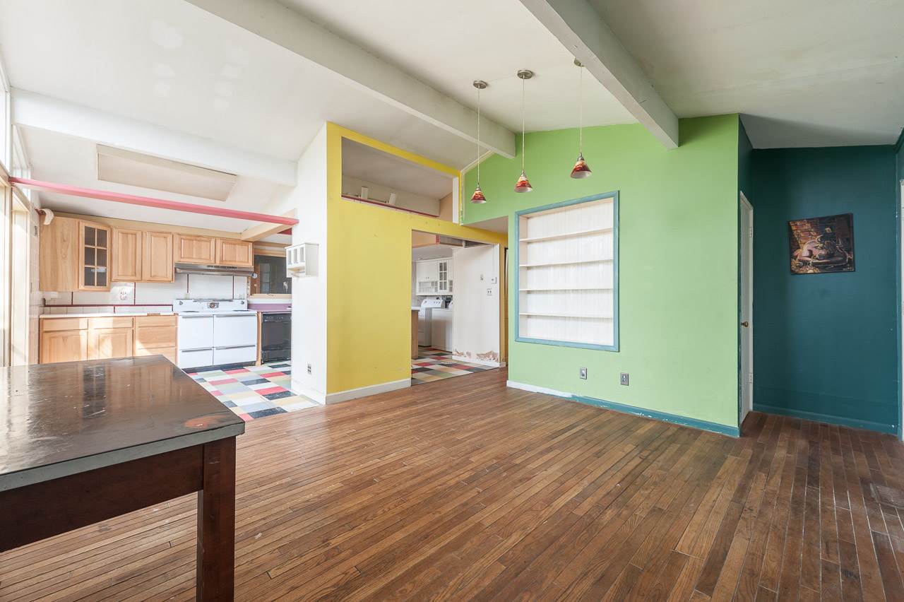 115 East Ridgeview Drive Bloomington, IN 47401 - Photo 8 of 27 Gallery Image 8