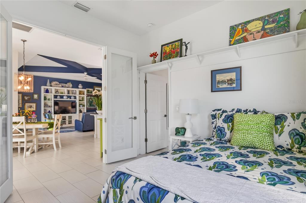 2440 Pawtucket Pass Mount Dora, FL 32757 - Photo 30 of 64 a living room with furniture and a table