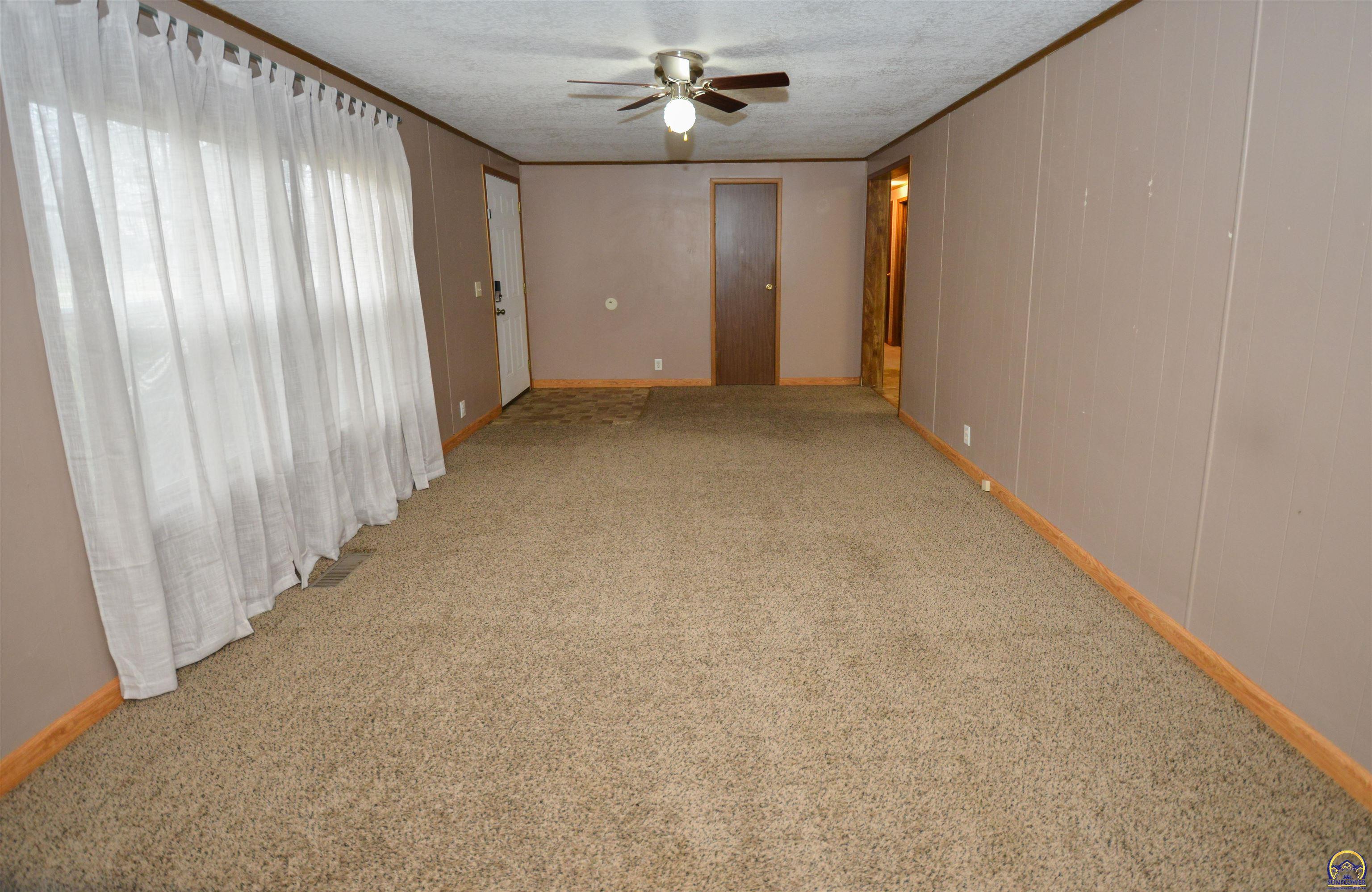 302 7th Street Americus, KS 66835 - Photo 4 of 20