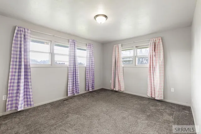 $374,500 | 598 West 1st North, Rigby, ID 83442