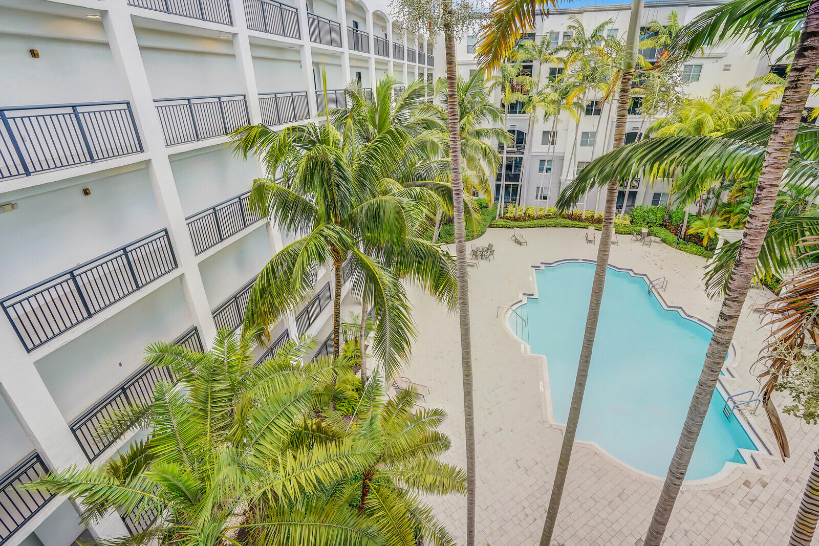 1690 Renaissance Commons Boulevard, Unit 1522 Boynton Beach, FL 33426 - Photo 2 of 45 27_Image_27_mls