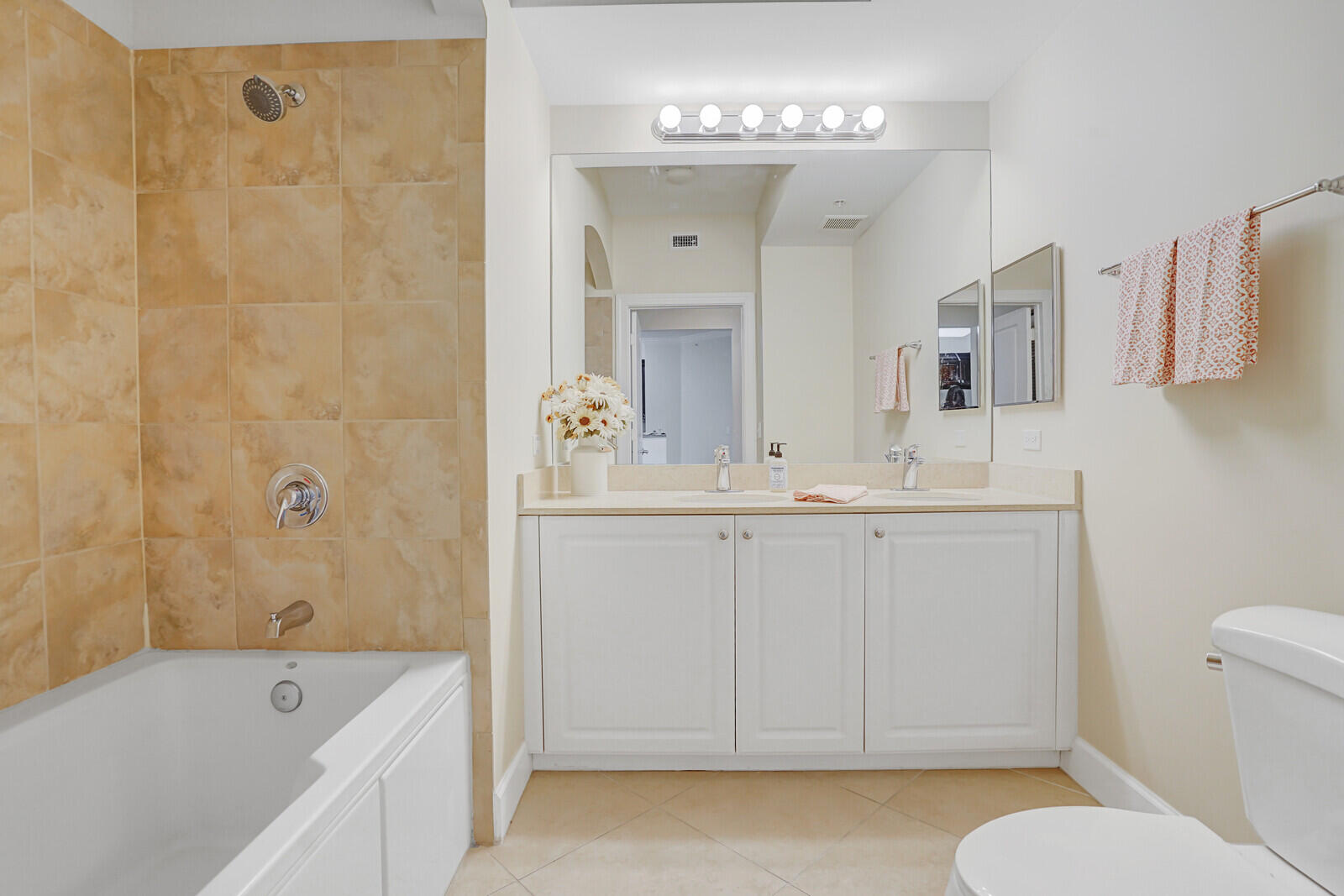 1690 Renaissance Commons Boulevard, Unit 1522 Boynton Beach, FL 33426 - Photo 27 of 45 32_Image_32_mls