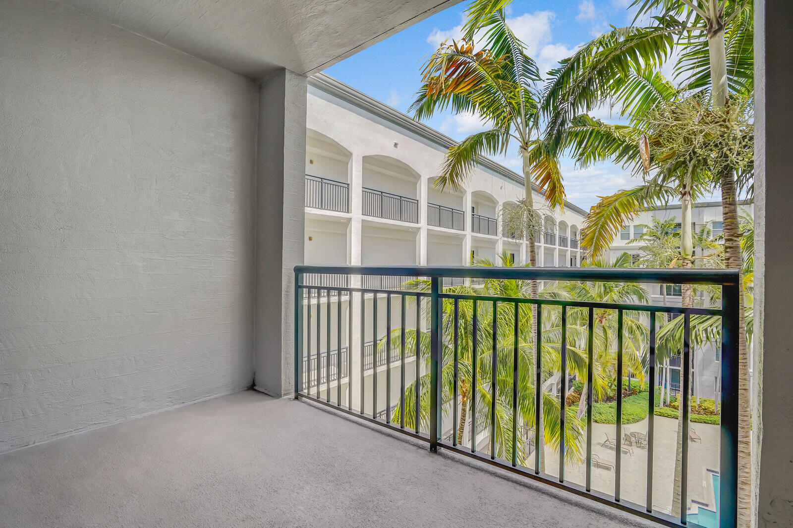 1690 Renaissance Commons Boulevard, Unit 1522 Boynton Beach, FL 33426 - Photo 29 of 45 24_Image_24_mls