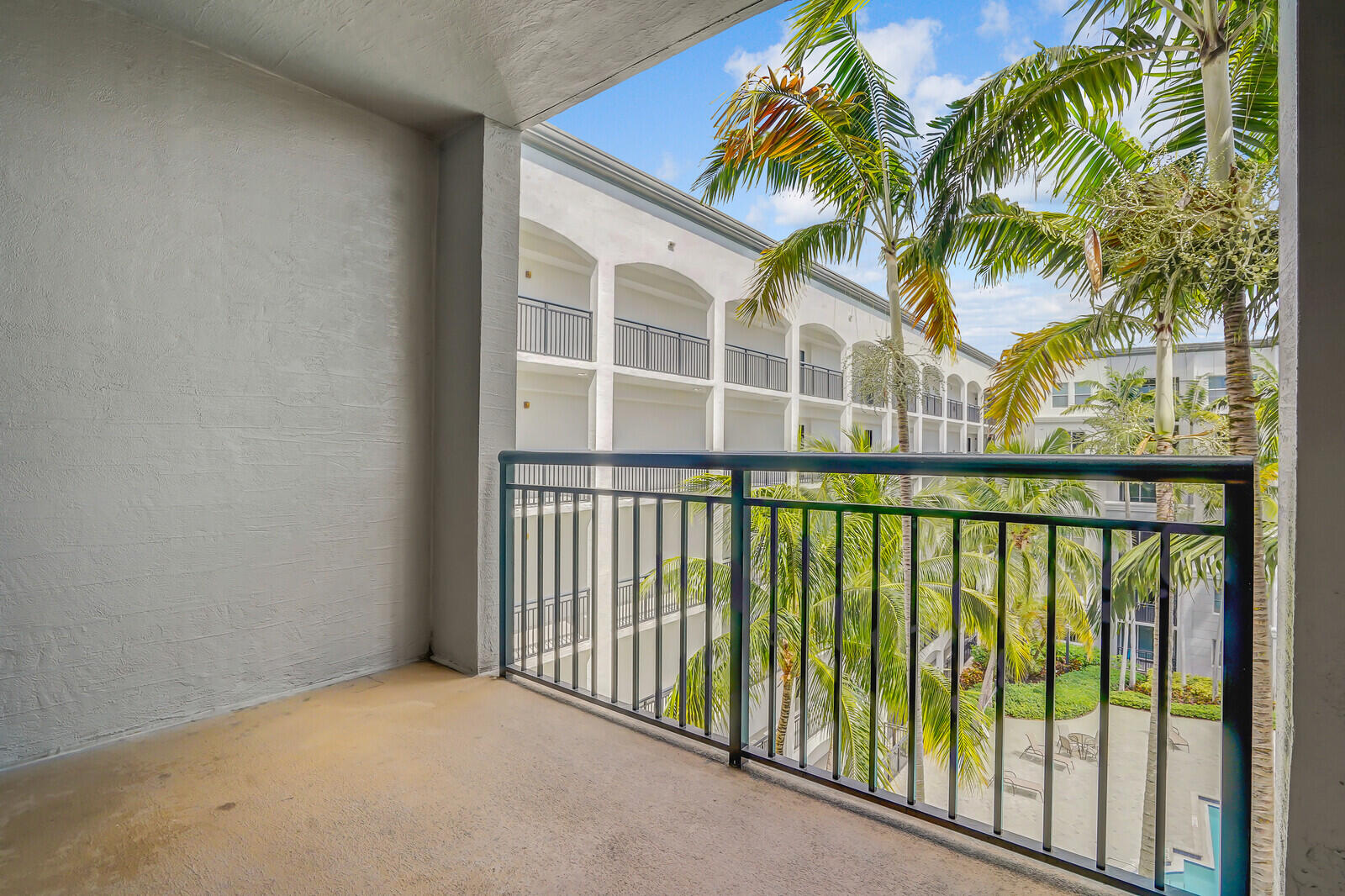 1690 Renaissance Commons Boulevard, Unit 1522 Boynton Beach, FL 33426 - Photo 31 of 45 24_Image_24_mls