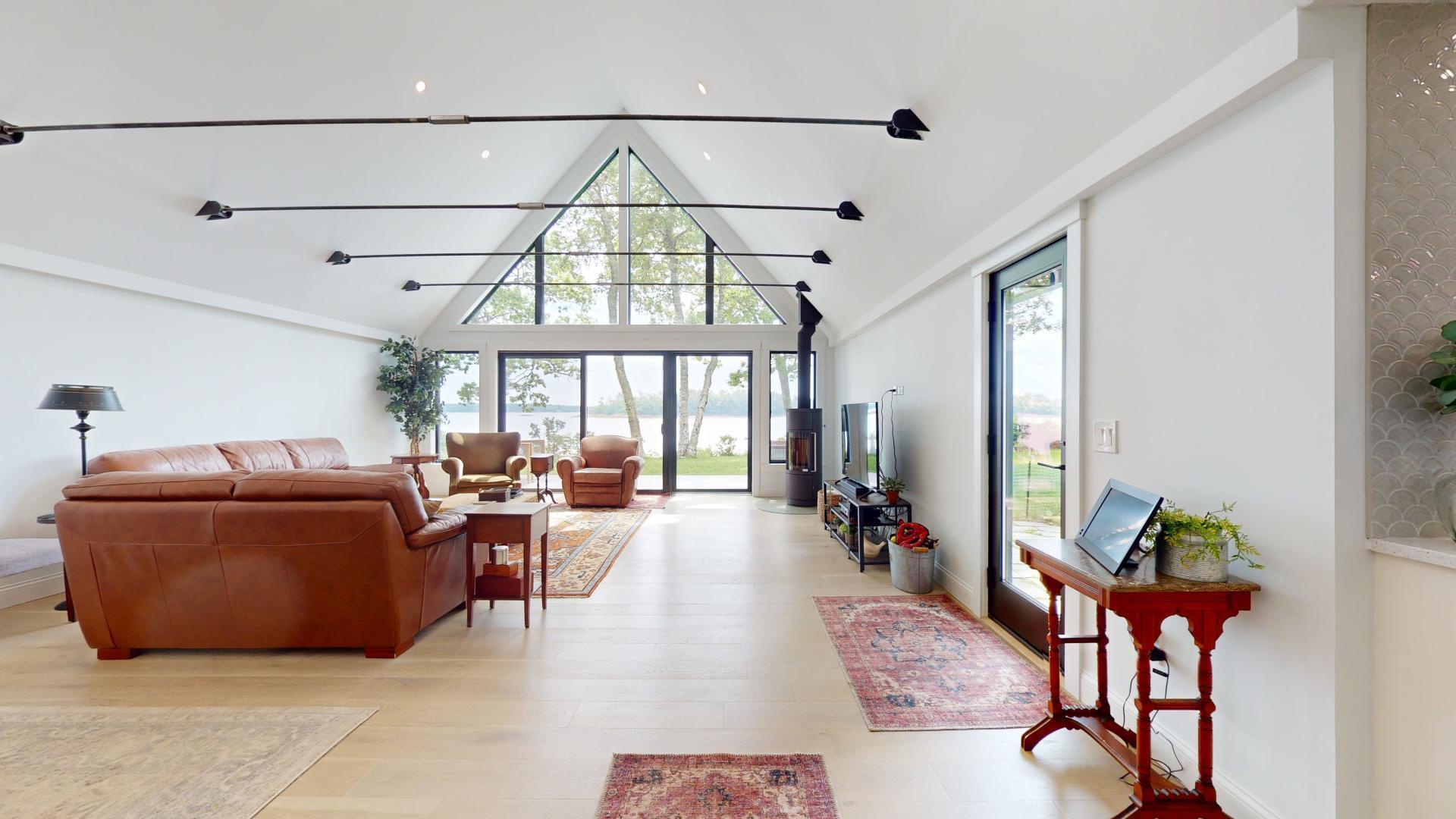 7 Merganser Way Freeport, ME 04032 - Photo 11 of 45 18' high vaulted ceiling