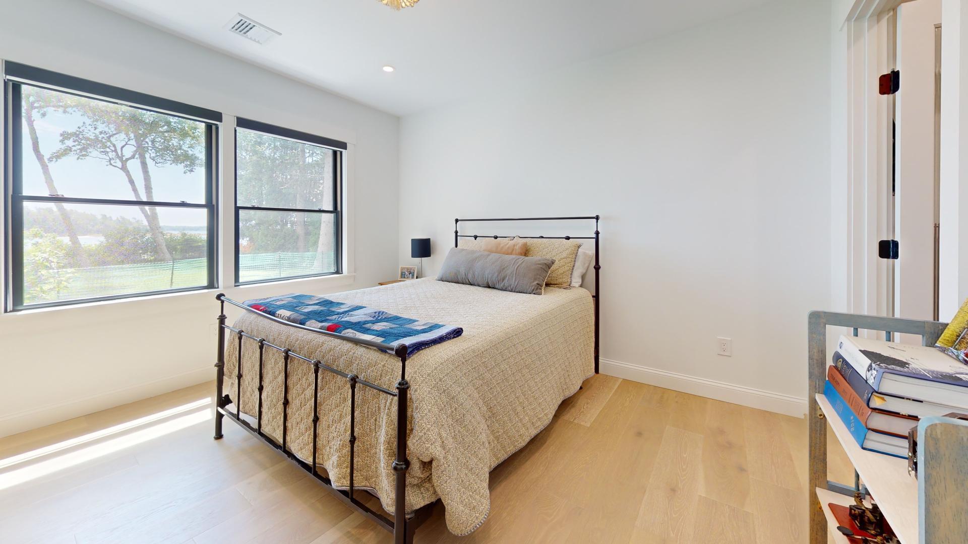 7 Merganser Way Freeport, ME 04032 - Photo 19 of 45 1st fl. ensuite bedroom