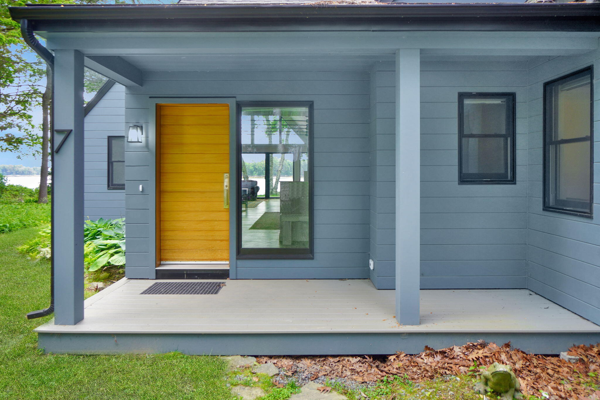 7 Merganser Way Freeport, ME 04032 - Photo 10 of 45 Covered porch at entry