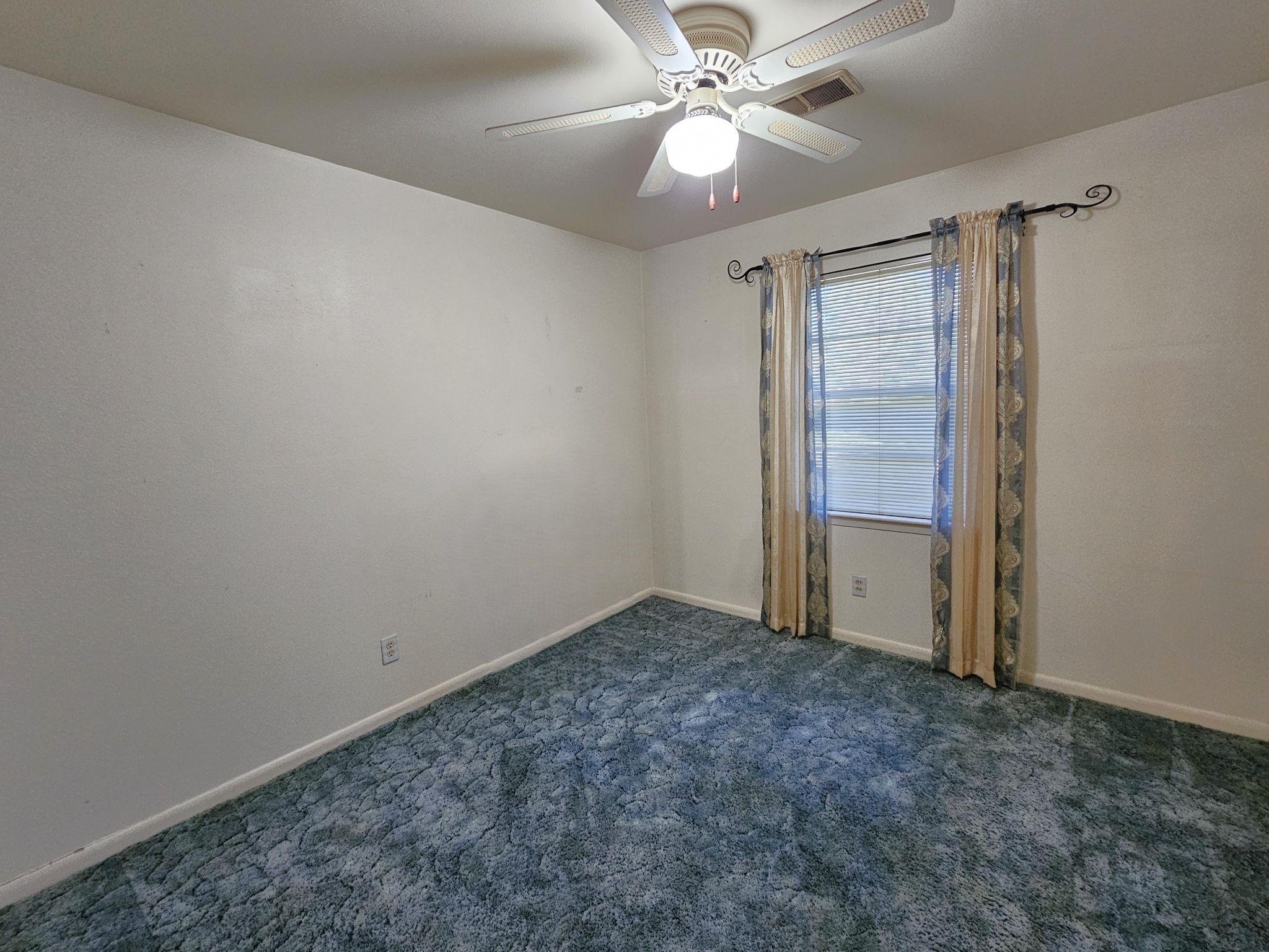 5403 Louise Street Baytown, TX 77521 - Photo 17 of 28