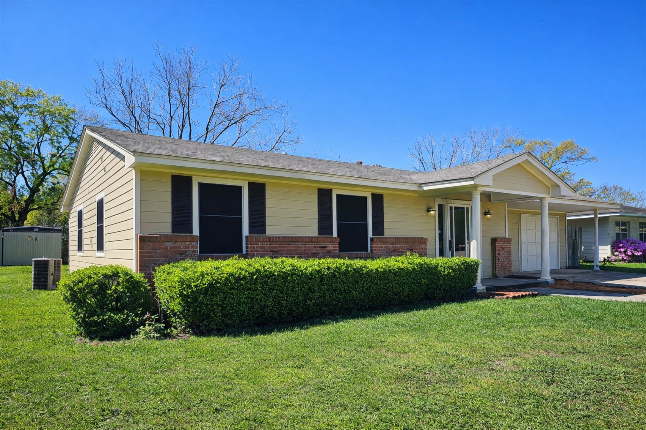 5403 Louise Street Baytown, TX 77521 - Photo 2 of 28