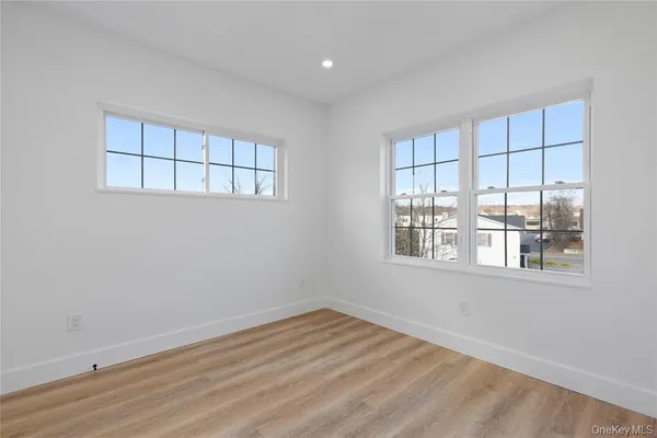 $1,925 | 9 Lagrange Avenue, Unit 4, Poughkeepsie, NY 12603