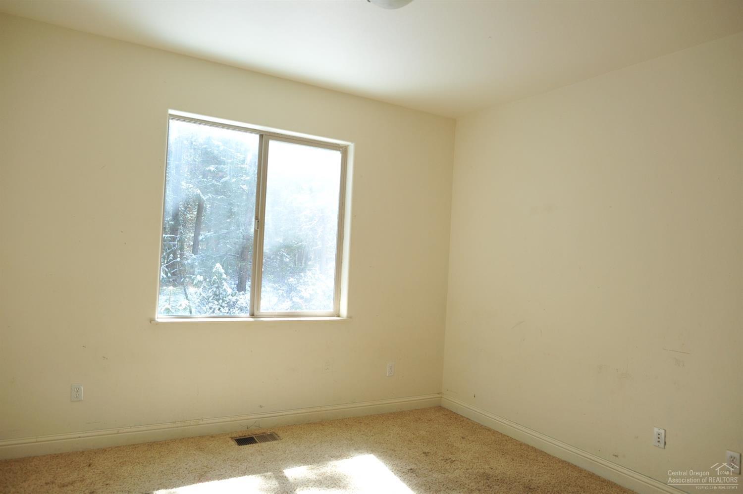 19100 Choctaw Road Bend, OR 97702 - Photo 16 of 19