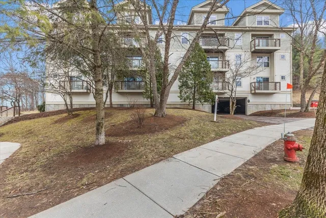 $270,000 | 203 Hildred Drive, Burlington, VT 05401