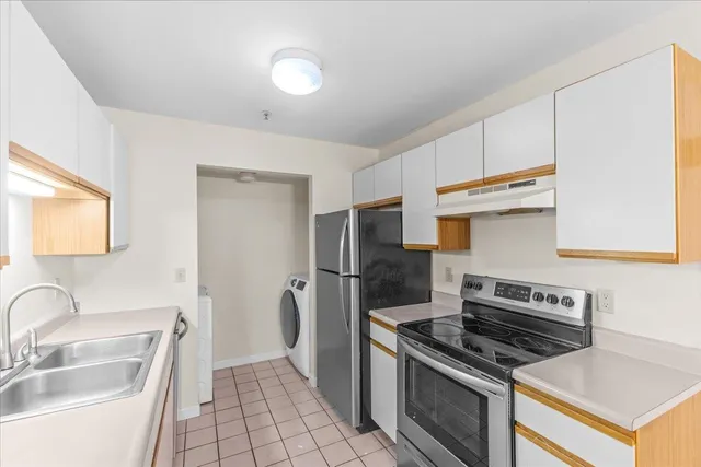 $270,000 | 203 Hildred Drive, Burlington, VT 05401