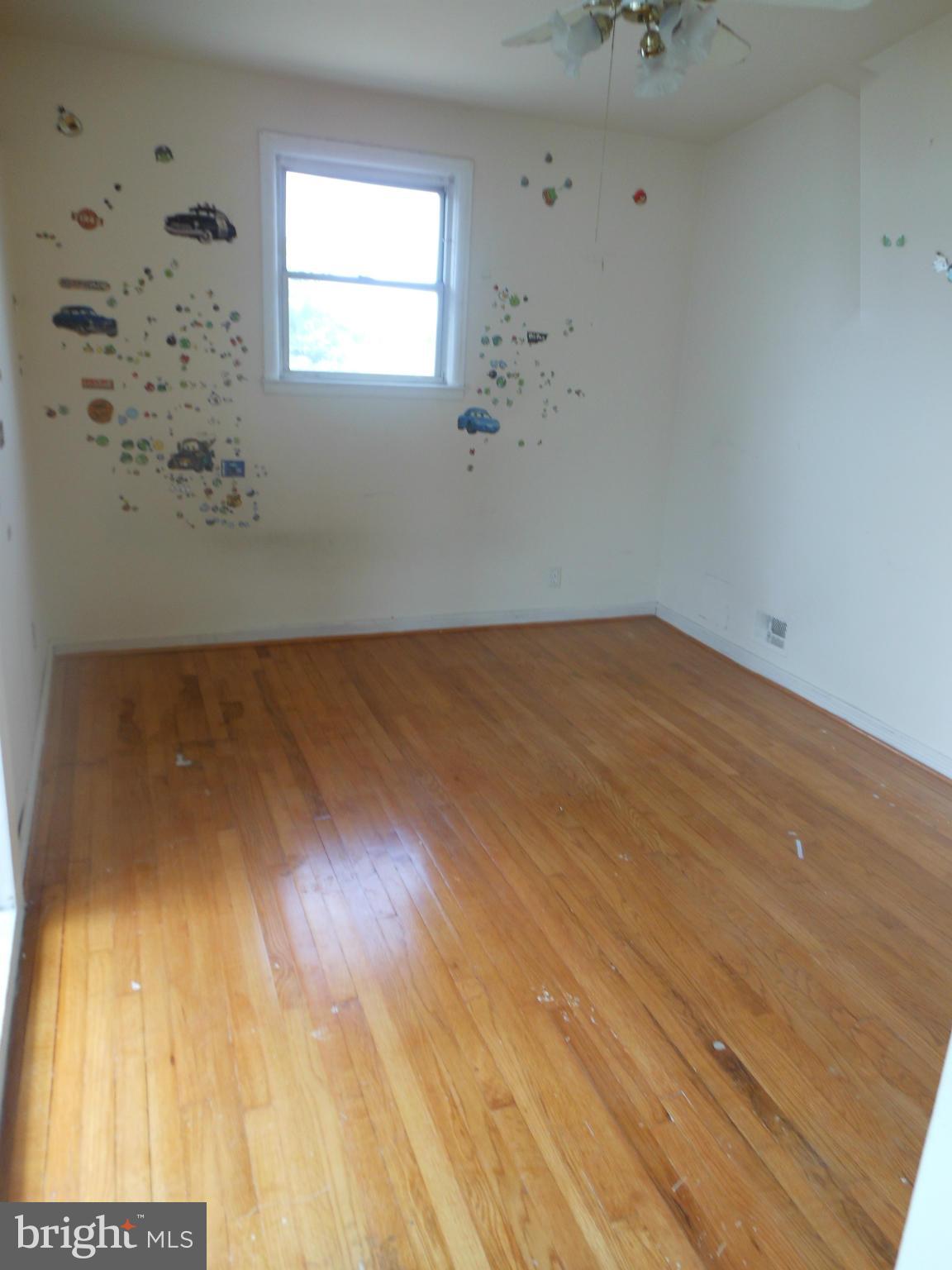 6911 German Hill Road Baltimore, MD 21222 - Photo 8 of 11 Bedroom two