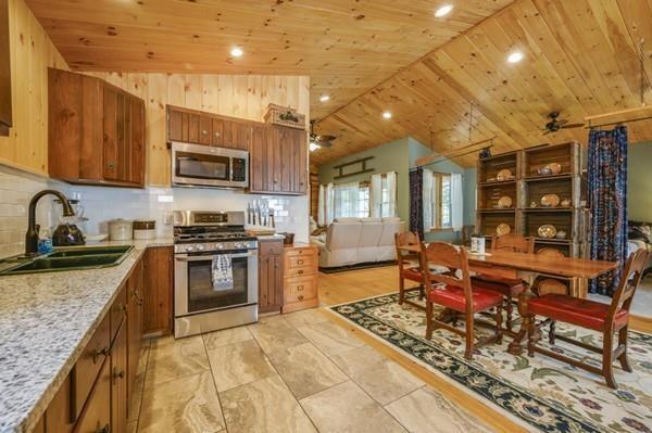 2 Mattapoisett Road Wareham, MA 02571 - Photo 17 of 39 Gallery Image 17