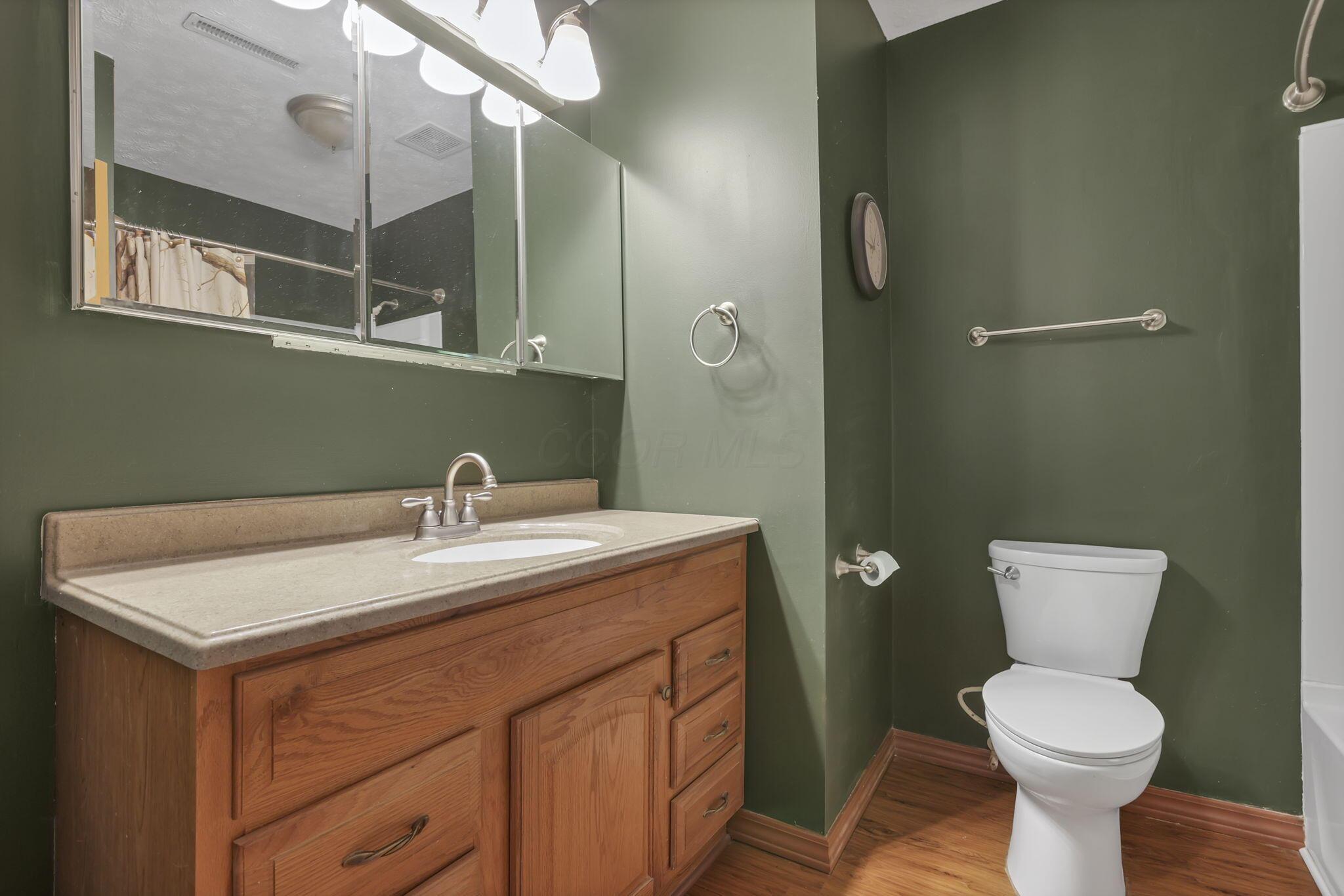 76 Ballman Road Reynoldsburg, OH 43068 - Photo 21 of 50 Bathroom