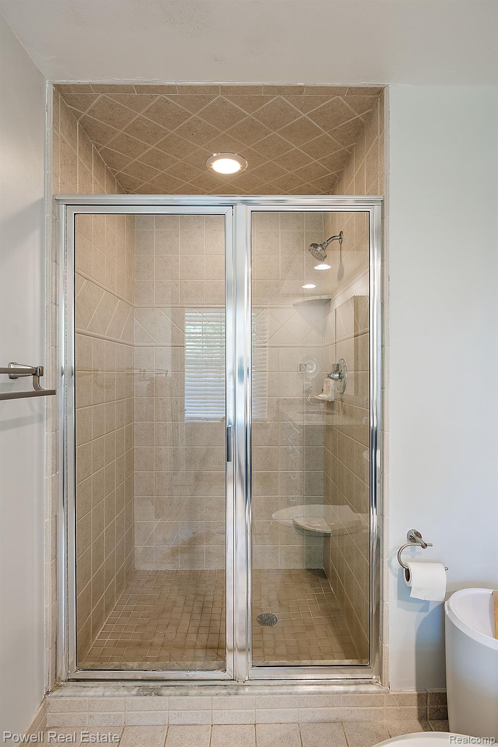 803 Satterlee Road Bloomfield Hills, MI 48304 - Photo 41 of 47 Primary Ensuite (2 of 2)