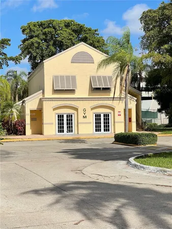 $1,975 | Doral, Doral, FL 33166