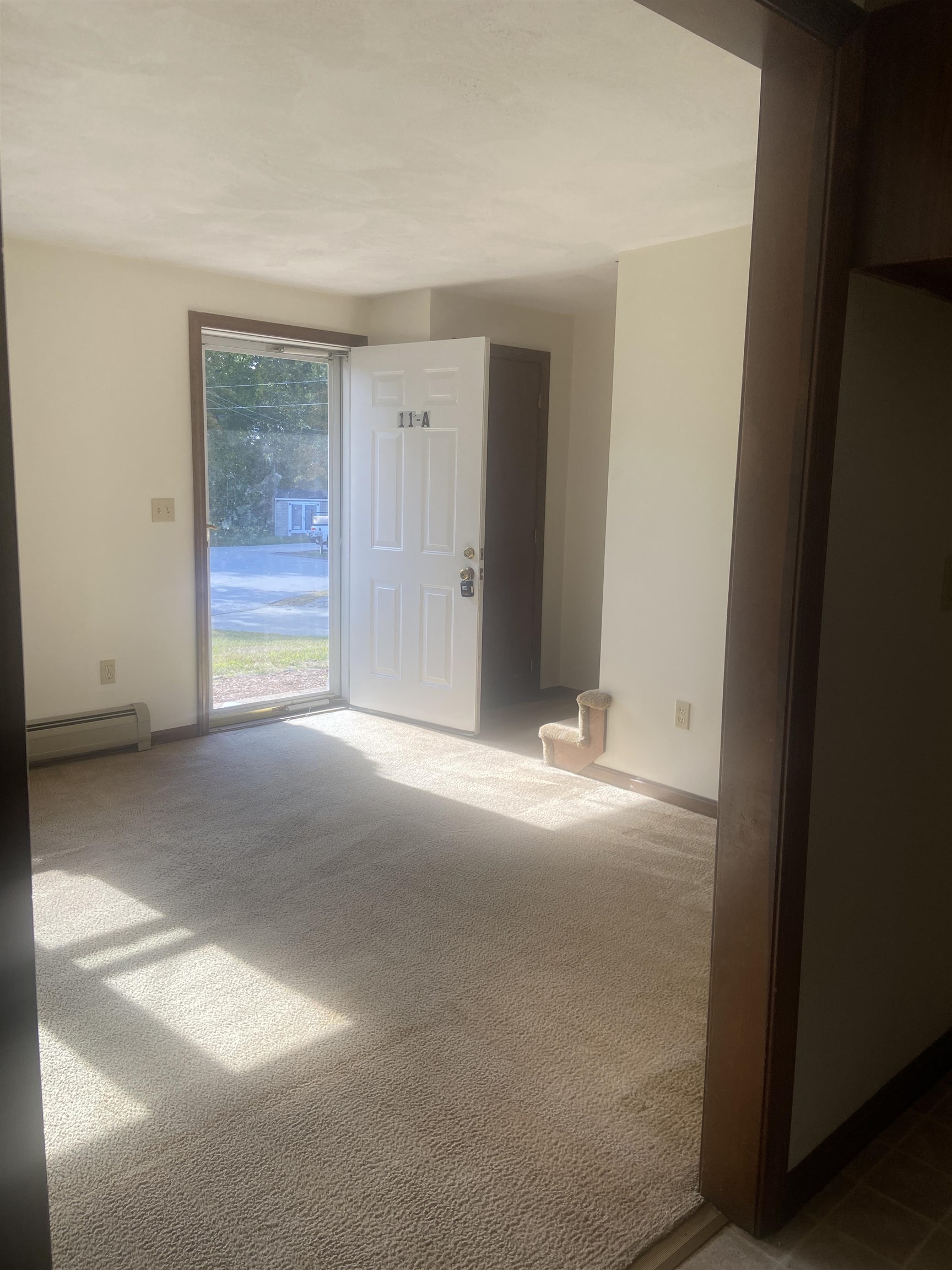 11 R Susan Drive, Unit 11R AKA 11A Derry, NH 03038 - Photo 2 of 8