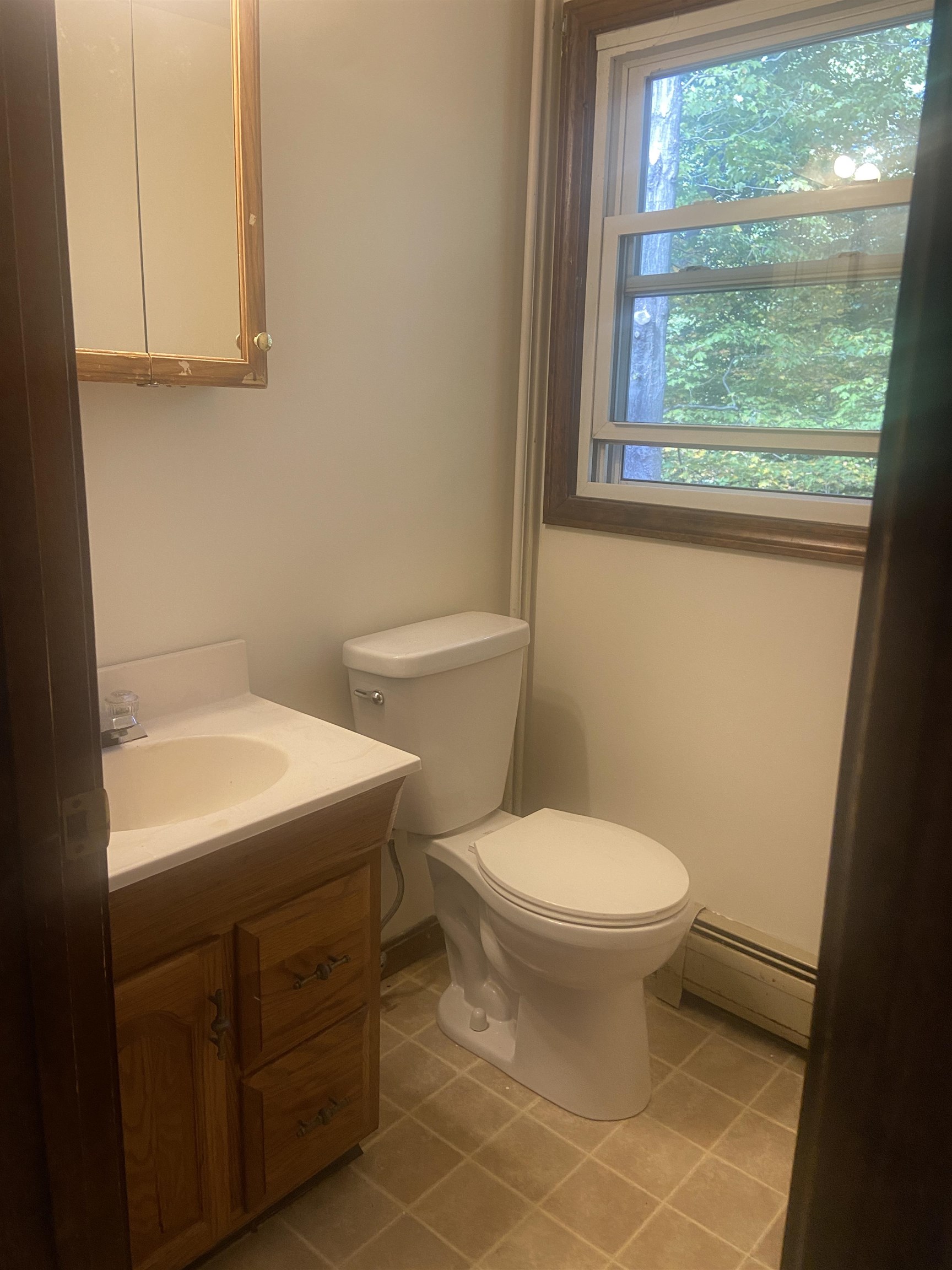 11 R Susan Drive, Unit 11R AKA 11A Derry, NH 03038 - Photo 6 of 8