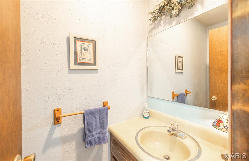 10815 Timber Drive Rolla, MO 65401 - Photo 23 of 56