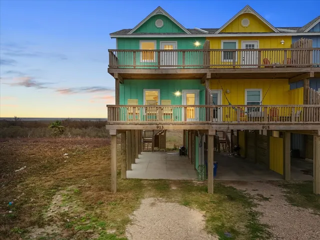 $2,400 | 913 Bluewater Highway, Surfside Beach, TX 77541