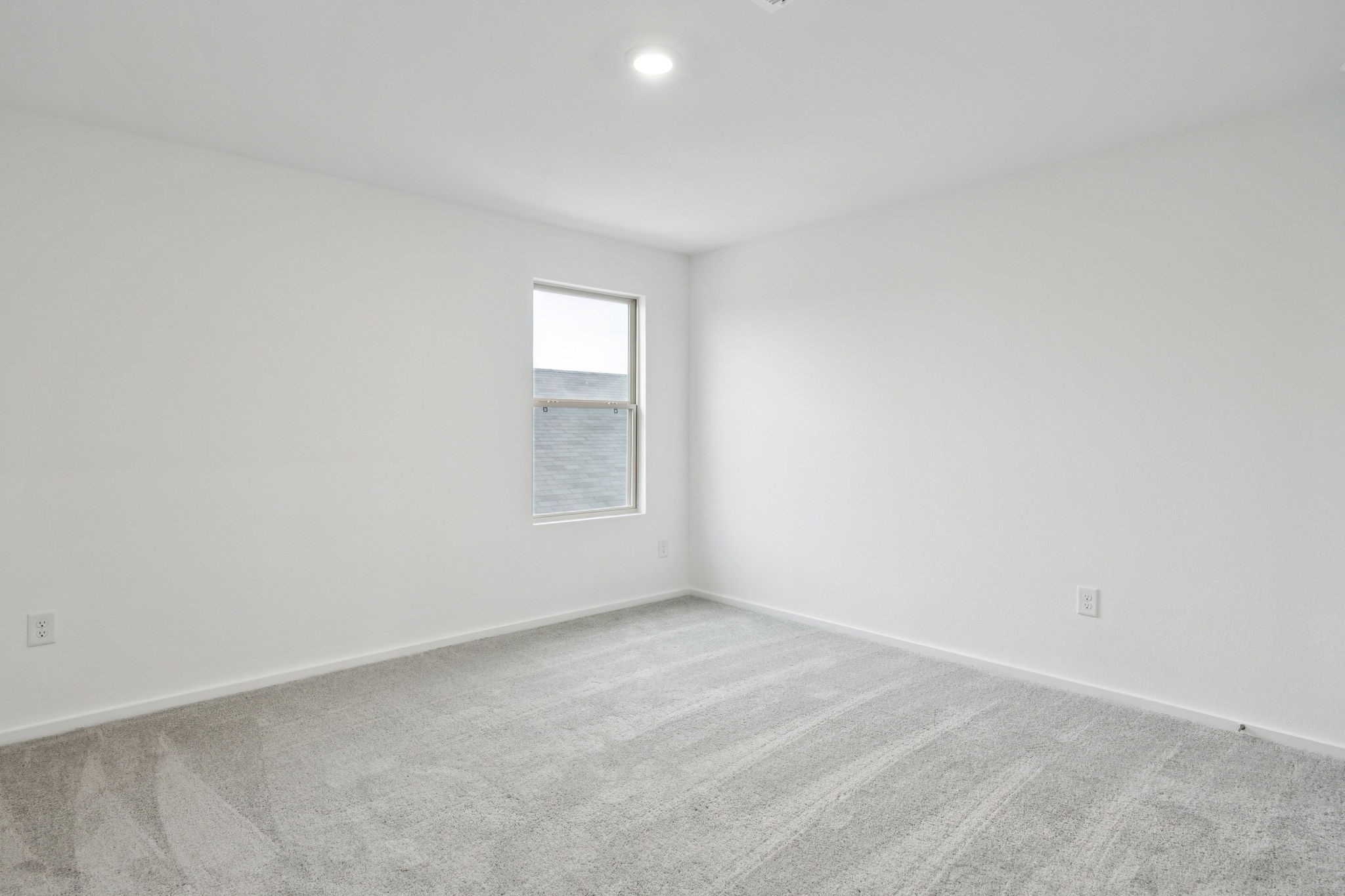 414 Point Nemo Street Crosby, TX 77532 - Photo 27 of 50 an empty room with a window