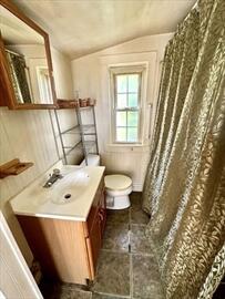 1467-1469 State Road Plymouth, MA 02360 - Photo 27 of 31 Guest House Full Bath