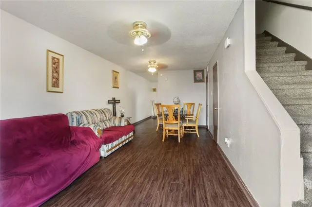 $389,000 | 1657 Gary Court, Gretna, LA 70056