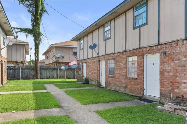 $389,000 | 1657 Gary Court, Gretna, LA 70056