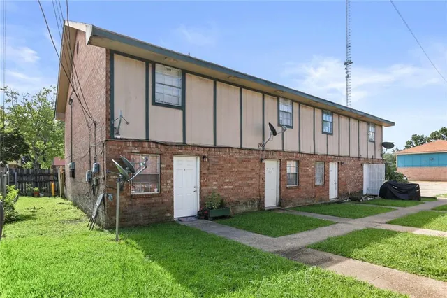 $389,000 | 1657 Gary Court, Gretna, LA 70056